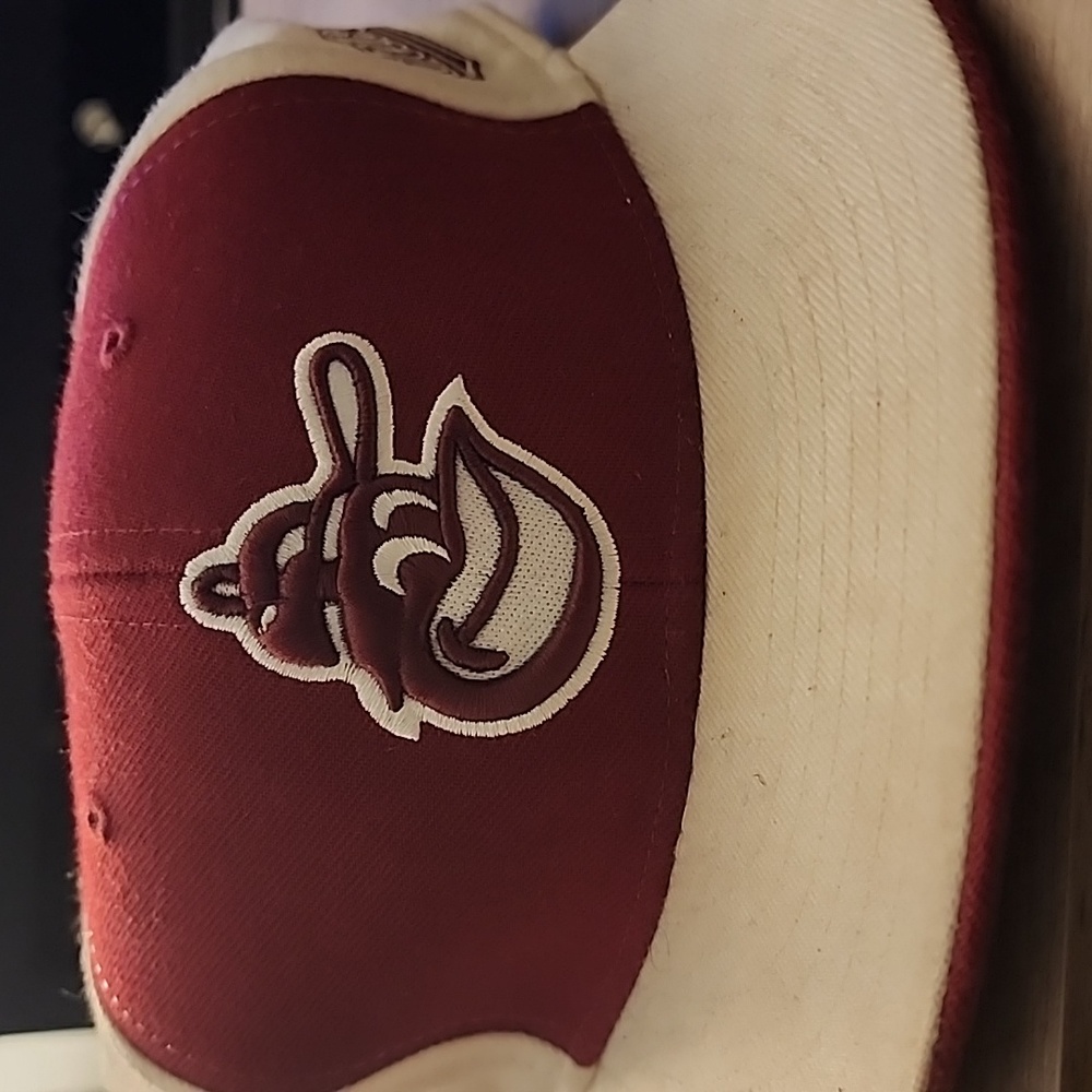 B more hat